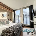 Urbanflat 128 - Champs-elysees Penthouse * Paris