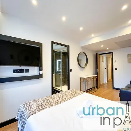 Urbanflat 128 - Champs-elysees Penthouse *