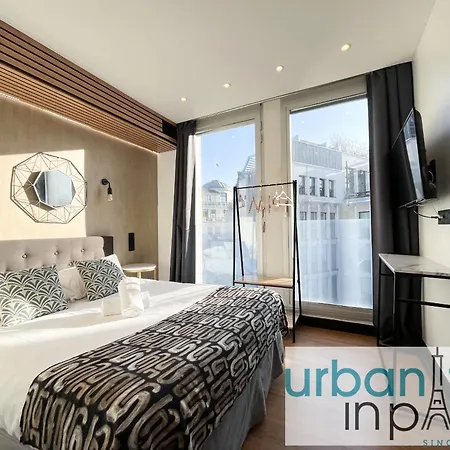 Urbanflat 128 - Champs-elysees Penthouse * Paris