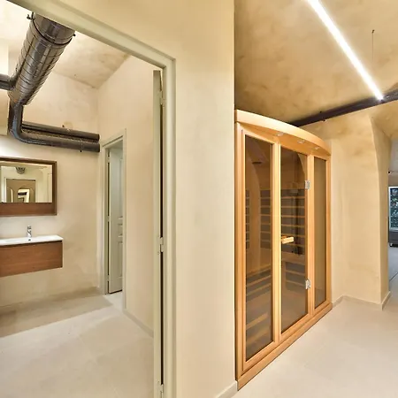 Urbanflat 128 - Champs-elysees Penthouse